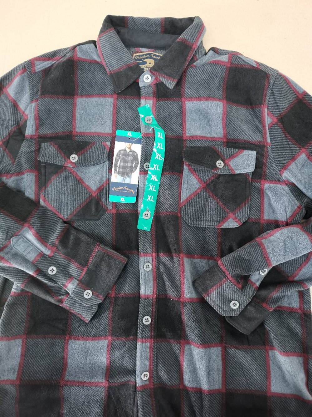 Freedom Foundry Men's Lightweight Plush Plaid Fleece Shirt, Gray Size XL